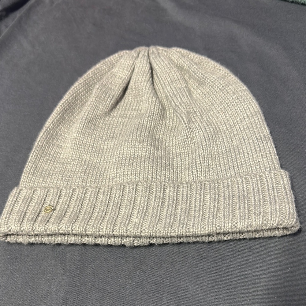 Kate Spade Gray Knit Hat with Ribbed Band